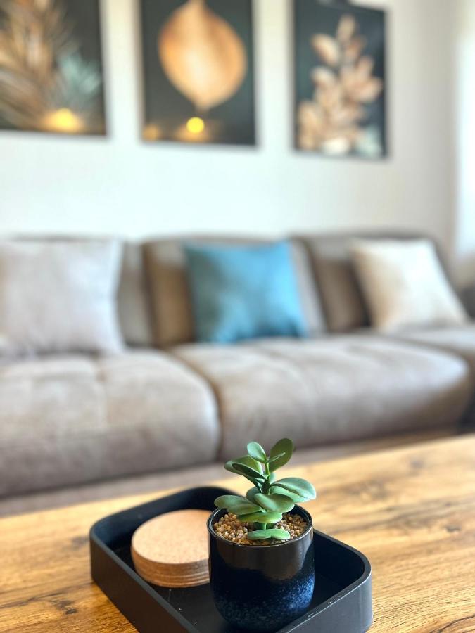 האטינגן Stilvolles Apartment Mit Laendlichem Ausblick מראה חיצוני תמונה